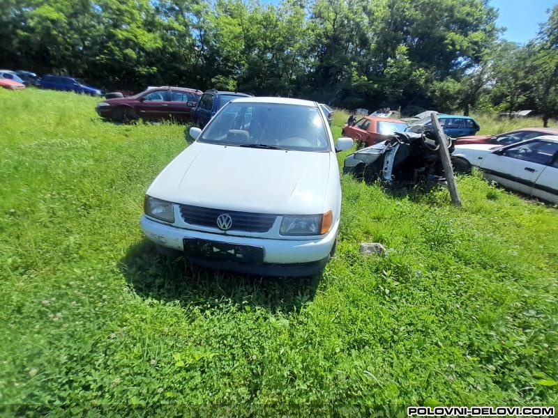 Volkswagen  Polo 1.9d Kompletan Auto U Delovima