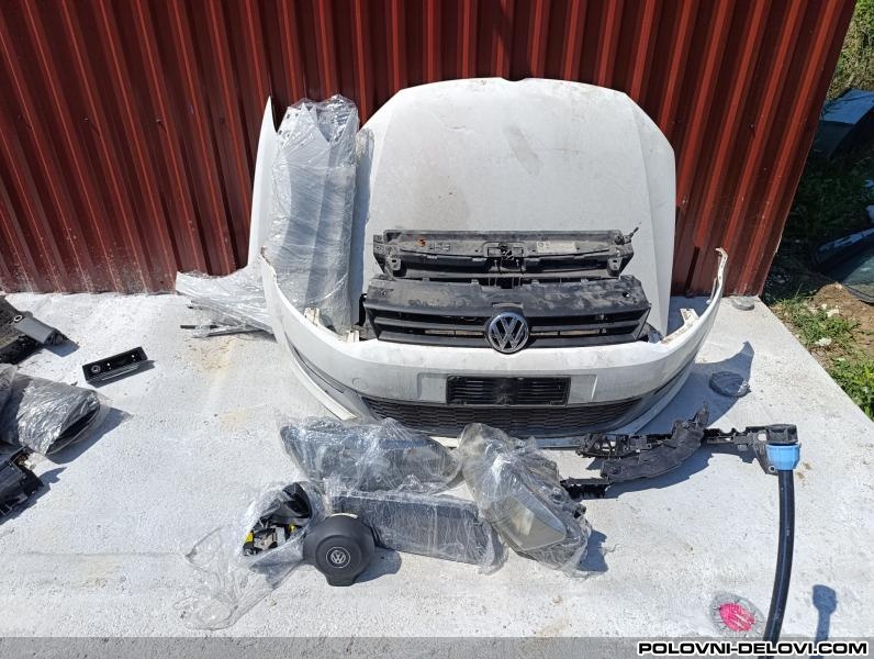 Volkswagen  Polo 6r Kompletan Auto U Delovima