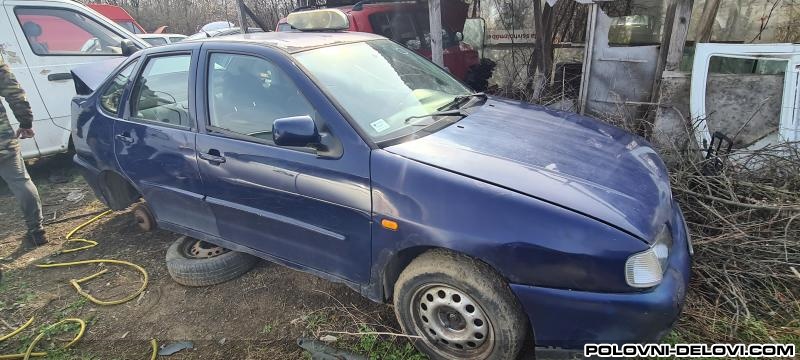 Volkswagen  Polo Polovni Delovi Kompletan Auto U Delovima