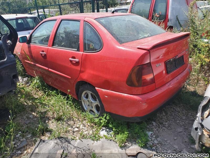 Volkswagen  Polo  Razni Delovi