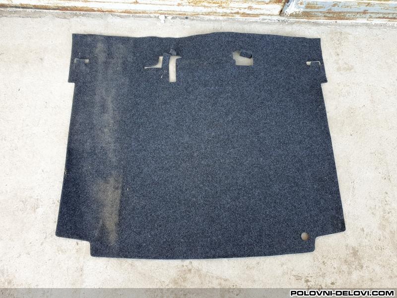 Volkswagen  Polo Tepih Enterijer