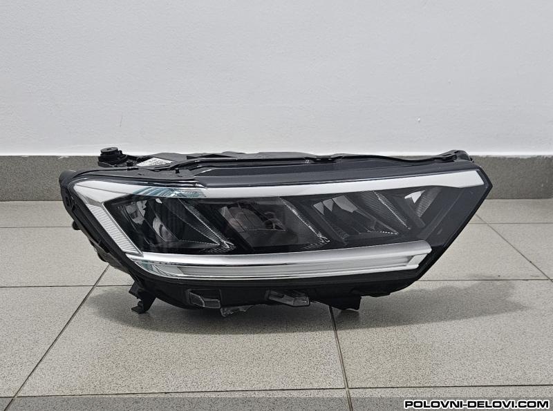 Volkswagen  T-Roc 21-25 Desni Far LED Svetla I Signalizacija