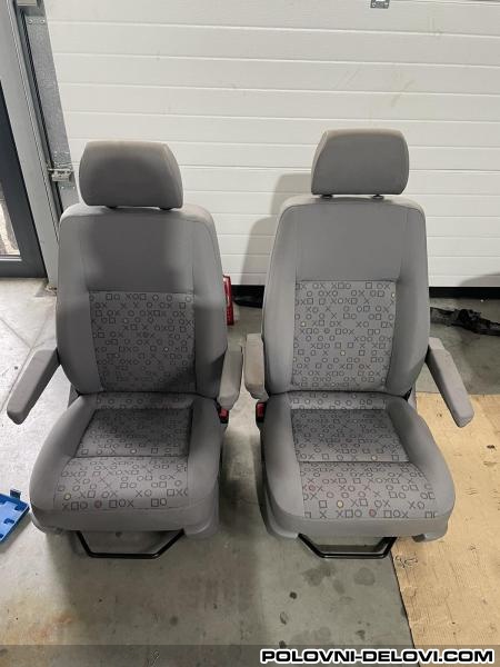 Volkswagen  T5 SEDISTA Enterijer