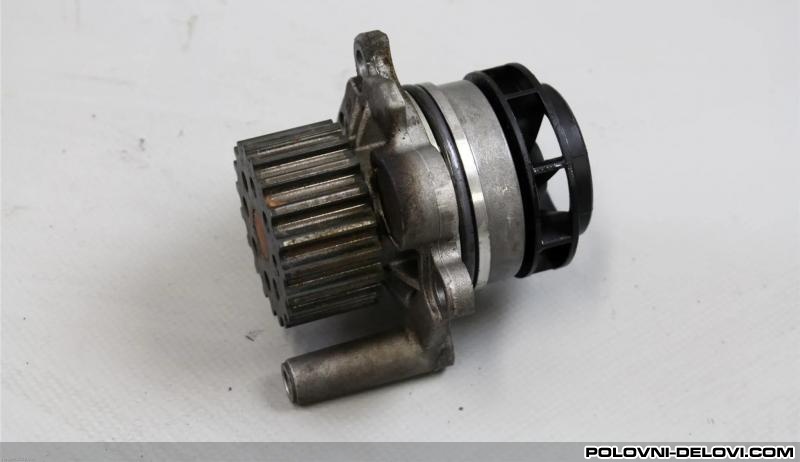 Volkswagen  T5 Vodena Pumpa Motor I Delovi Motora