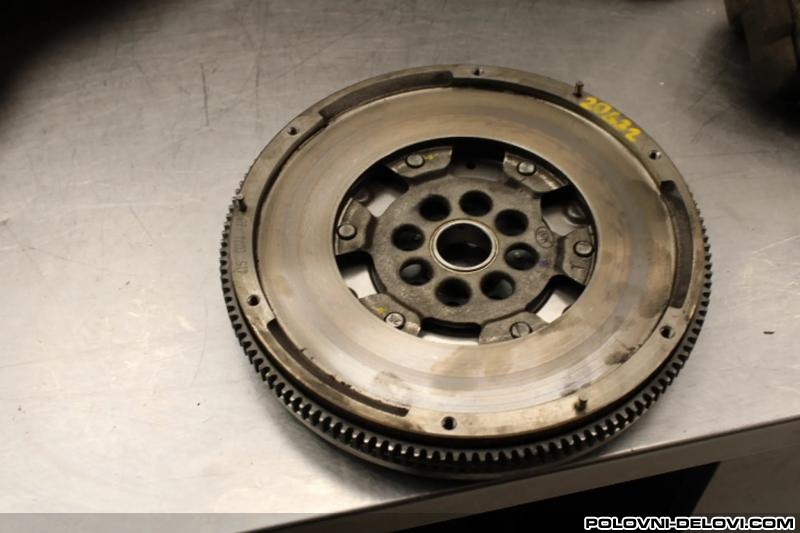 Volkswagen  T5 Zamajac Motor I Delovi Motora