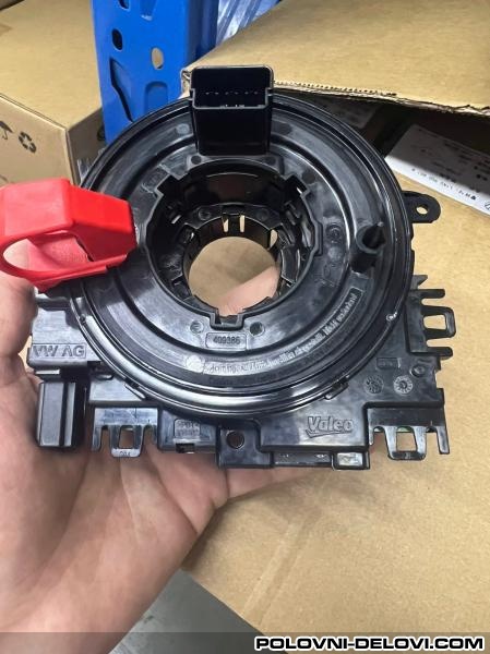 Volkswagen  Tiguan 5Q0953569A Spulna  Elektrika I Paljenje