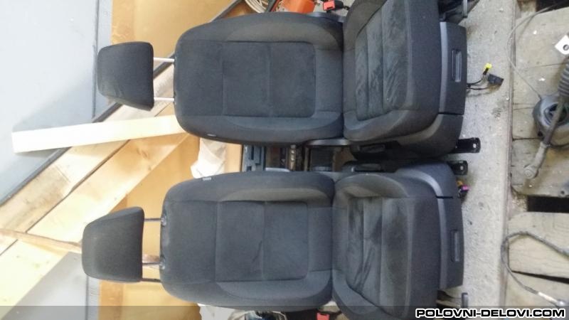 Volkswagen  Tiguan  Enterijer