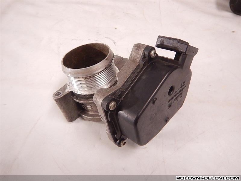 Volkswagen  Tiguan Klapna Gasa Motor I Delovi Motora