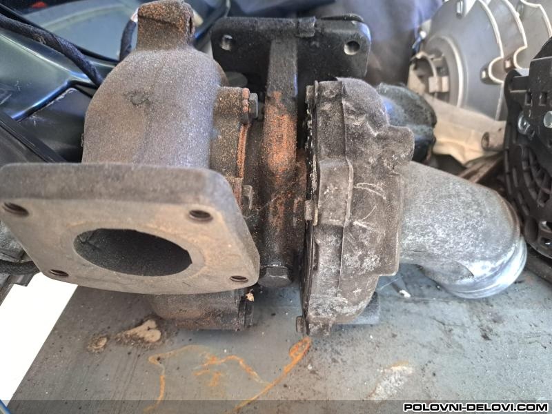 Volkswagen  Touareg TDI Motor I Delovi Motora