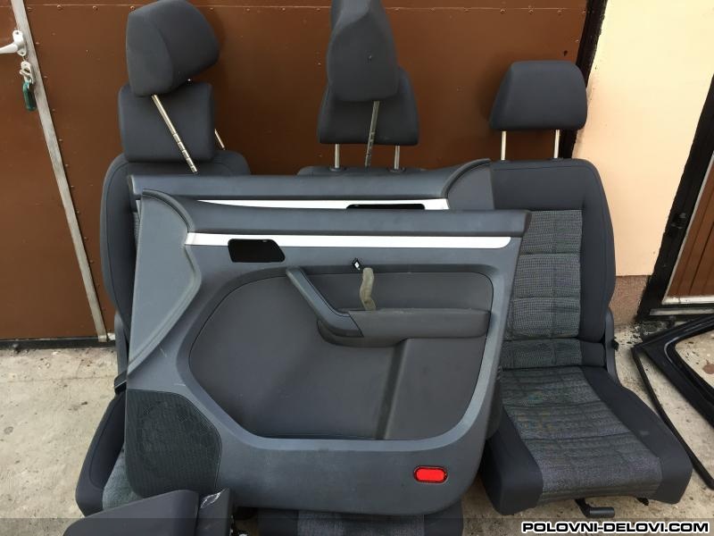 Volkswagen  Touran 2.0 Tdi Enterijer