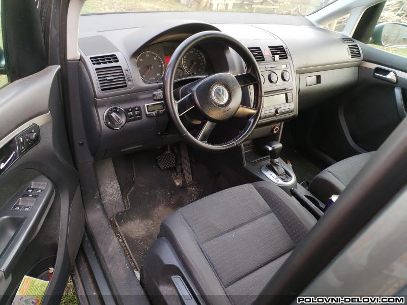 Volkswagen  Touran  Enterijer