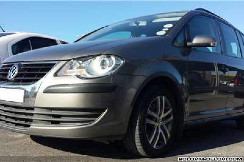 Volkswagen  Touran  Kompletan Auto U Delovima