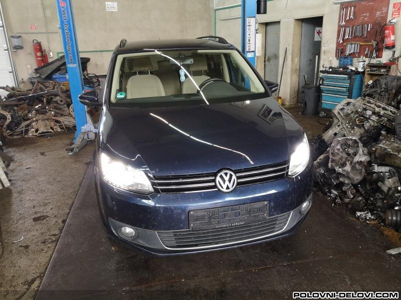 Volkswagen  Touran  Kompletan Auto U Delovima