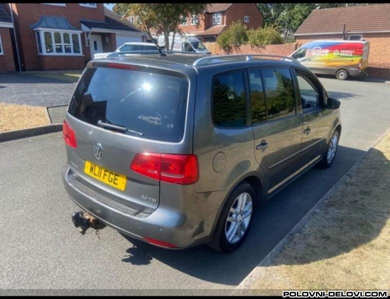 Volkswagen  Touran  Kompletan Auto U Delovima