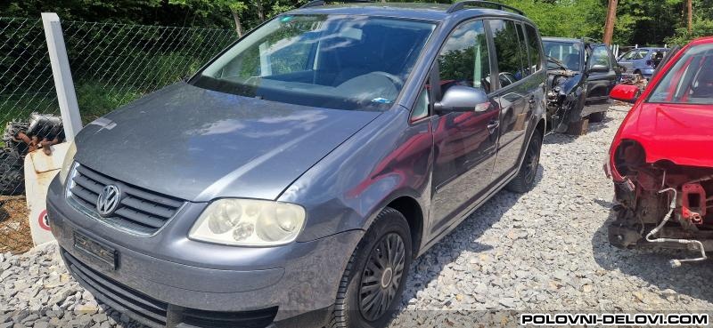 Volkswagen  Touran  Kompletan Auto U Delovima