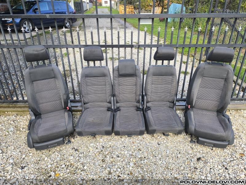 Volkswagen  Touran Plisana Sedista Enterijer