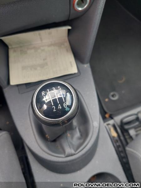 Volkswagen  Touran Rucica Menjaca Enterijer
