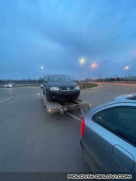Volkswagen  Touran TDI Kompletan Auto U Delovima