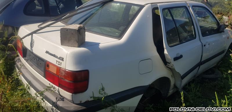 Volkswagen  Vento  Kompletan Auto U Delovima