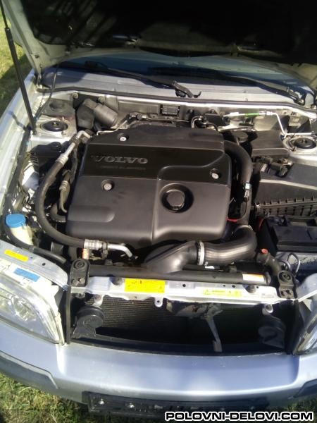 Volvo  S40 Dizel Kompletan Auto U Delovima