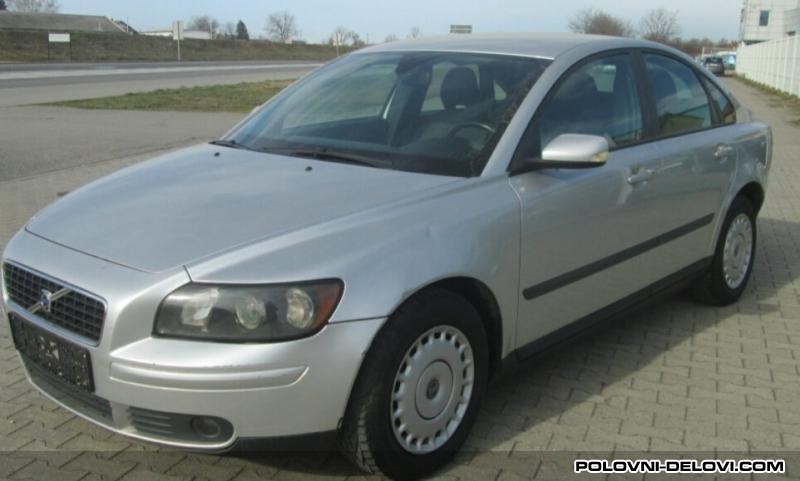 Volvo  S40  Kompletan Auto U Delovima