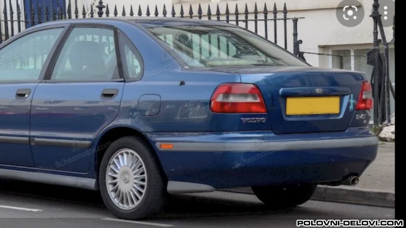 Volvo  S40  Kompletan Auto U Delovima