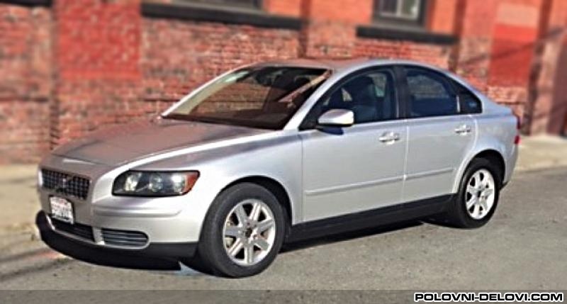 Volvo  S40  Kompletan Auto U Delovima