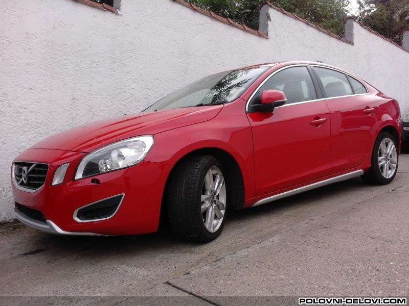 Volvo  S60  Kompletan Auto U Delovima