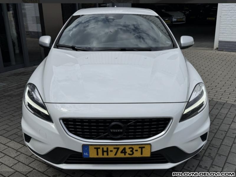 Volvo  V40 2.0 Dizel Kompletan Auto U Delovima