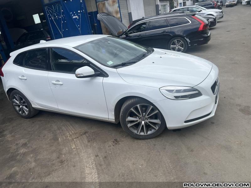 Volvo  V40 Svi Modeli  Kompletan Auto U Delovima