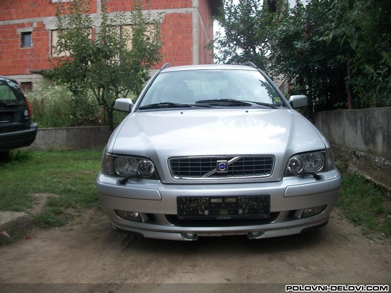 Volvo  V40 TD Kompletan Auto U Delovima