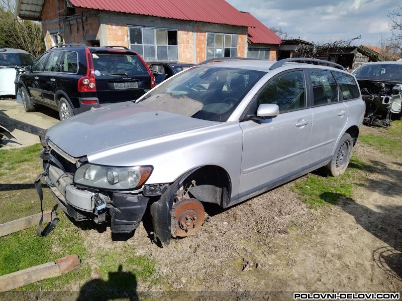 Volvo  V50 2.0 Hdi  Kompletan Auto U Delovima