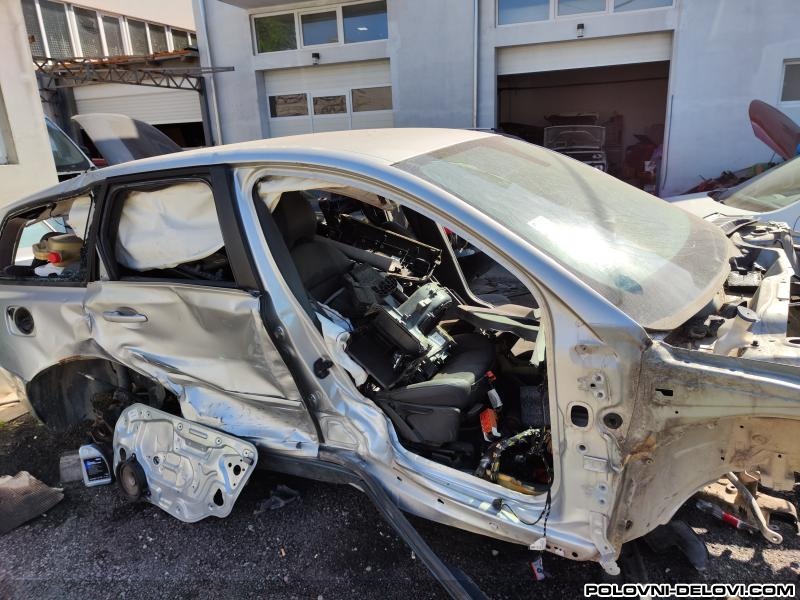 Volvo  V50 2.0D Kompletan Auto U Delovima