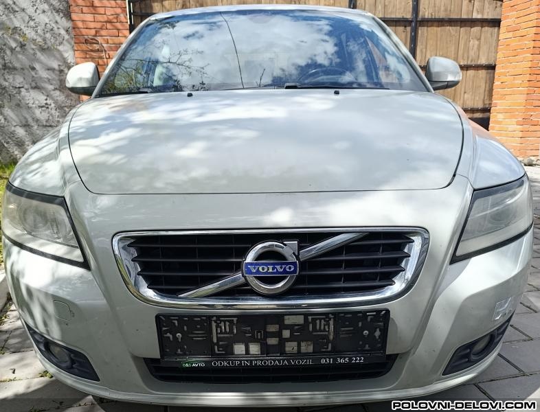 Volvo  V50  Kompletan Auto U Delovima