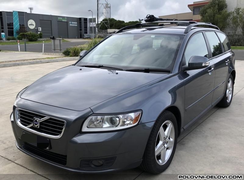 Volvo  V50  Kompletan Auto U Delovima