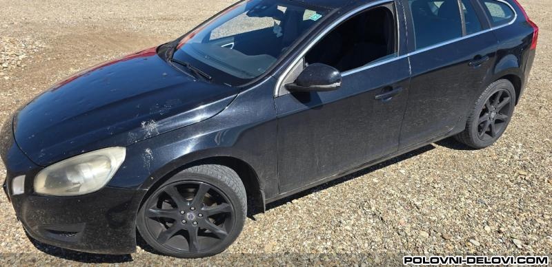 Volvo  V60 2.0 120kw Kompletan Auto U Delovima