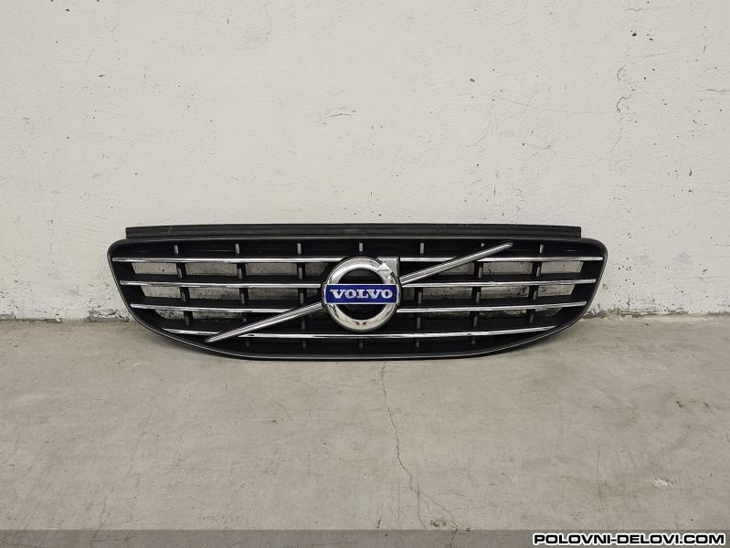 Volvo  XC60 13-17 Maska  Karoserija