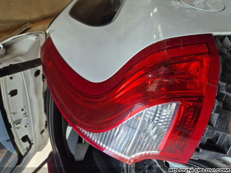 Volvo  XC60 2.4D5 Biturbo Kompletan Auto U Delovima