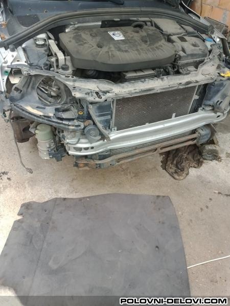 Volvo  XC60 D4 Karoserija