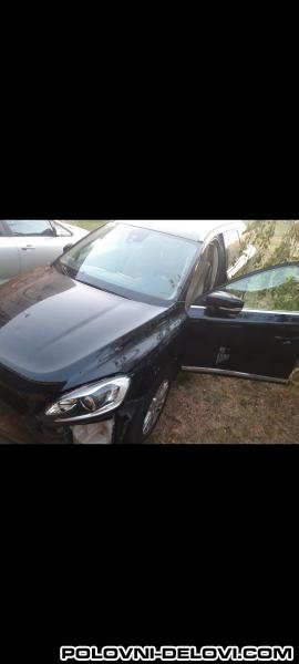 Volvo  XC60  Kompletan Auto U Delovima