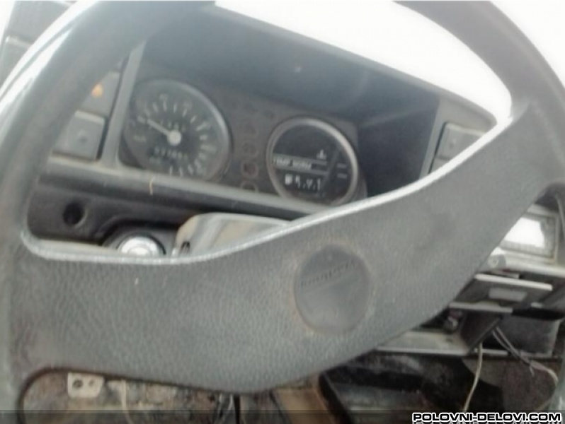 Wartburg  353  Kompletan Auto U Delovima