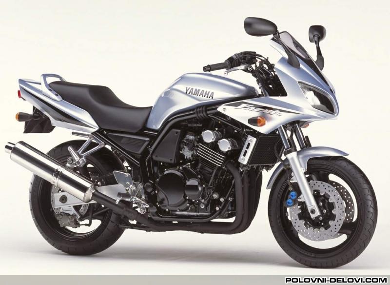 Yamaha FZS 600 Kompletan motor u delovima