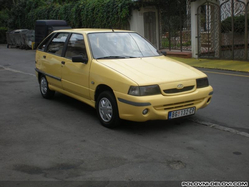 Yugo  Florida In 1.3 EFI Kompletan Auto U Delovima