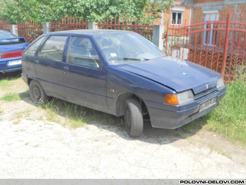 Yugo  Florida U Delovima Kompletan Auto U Delovima