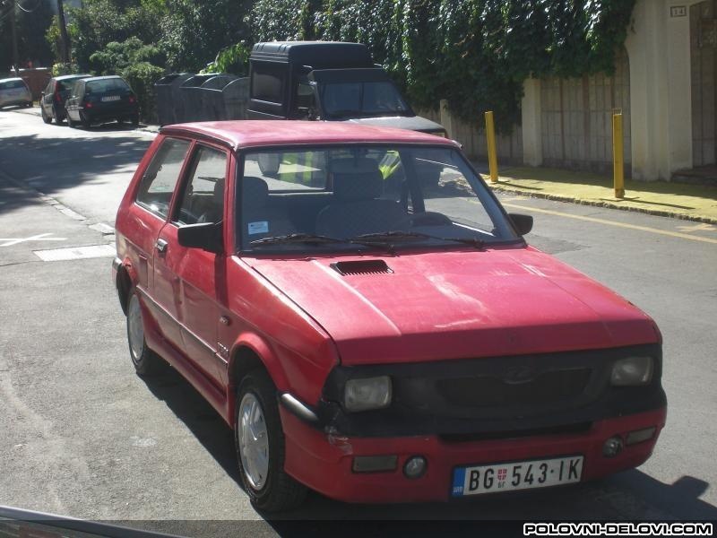 Yugo  Koral In U Delovima Kompletan Auto U Delovima